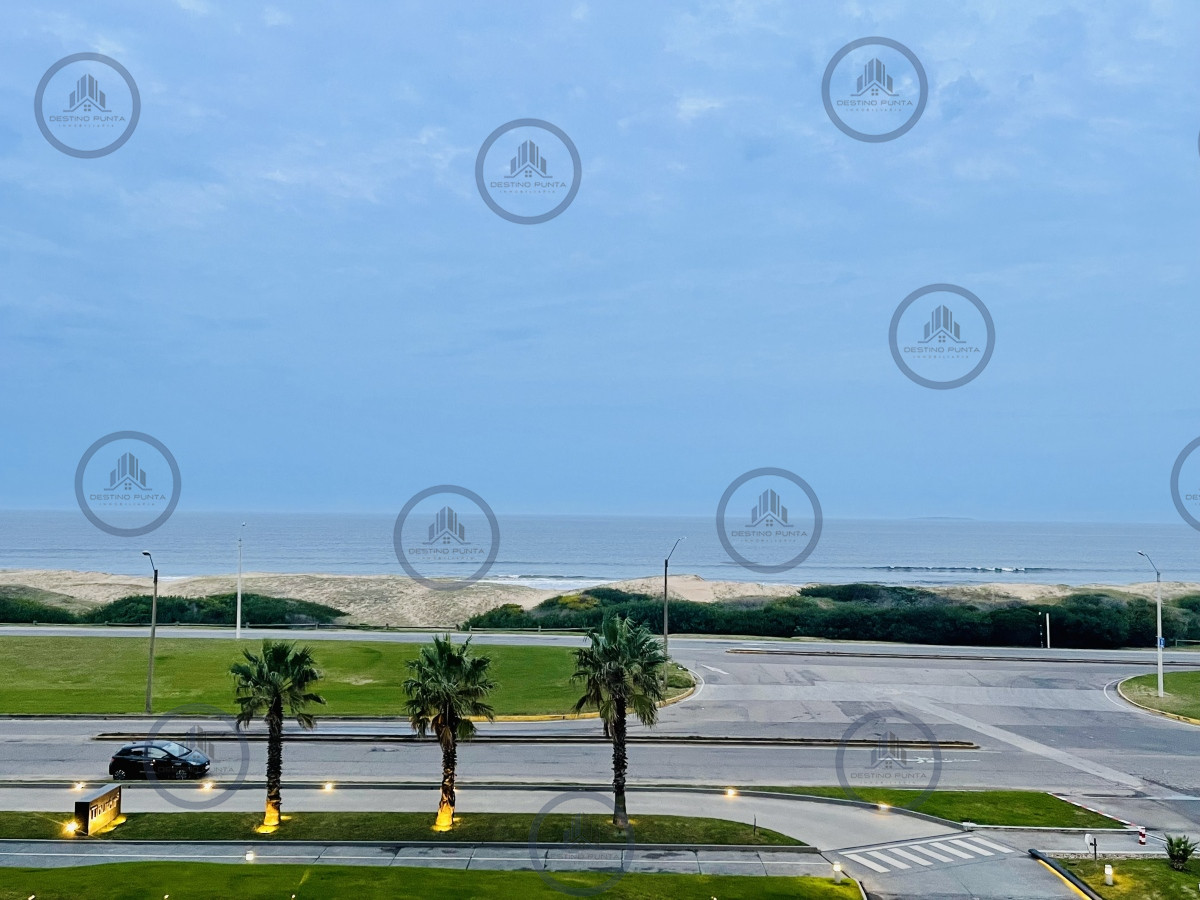 Apartamento ID.2024 - Moderno Apartamento Frente Al Mar, 3 Dormitorios y Dependencia