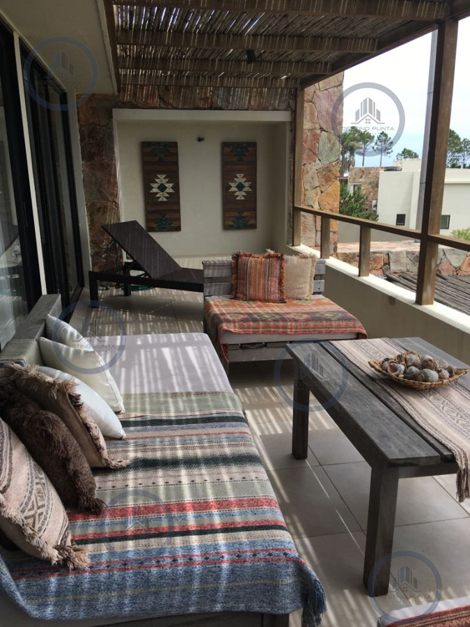 Apartamento ID.31 - Alquiler temporario de apartamento de tres dormitorios más dependencia de servicio, Punta Ballena