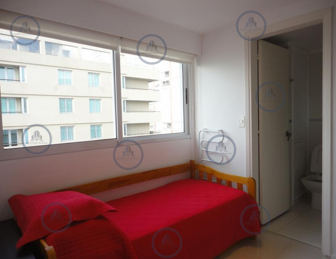 Apartamento ID.956 - Apartamento de 6 Dormitorios Frente al Puerto de Punta del Este