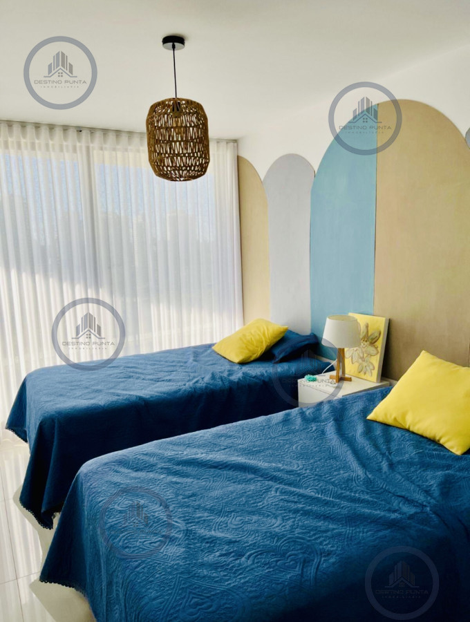 Apartamento ID.2760 - Alquiler temporal de apartamento de 2 dormitorios con 2 baños en excelente ubicación entre playas mansa y brava 