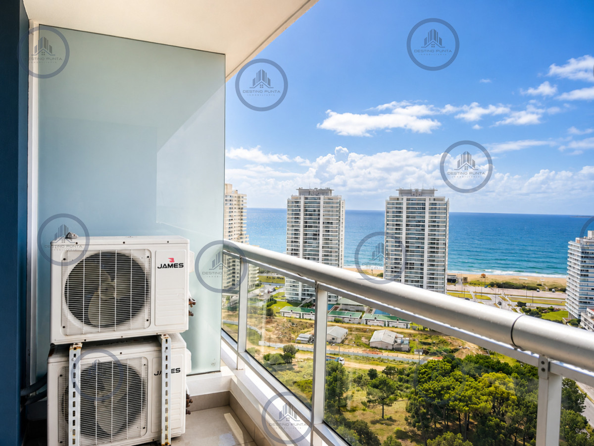 Apartamento ID.1121 - Moderno Apartamento Penthouse con Parrillero en torre One, Playa Brava Punta del Este