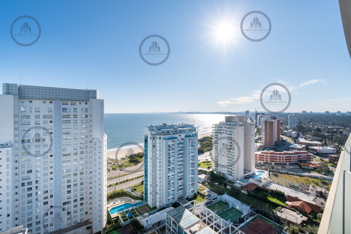 Apartamento ID.1750 - Excelente Apartamento de 2 Dormitorios en Playa Mansa - Punta del Este