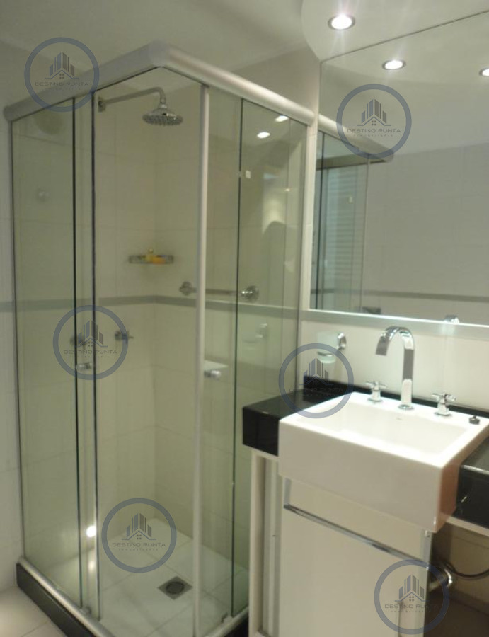Apartamento ID.956 - Apartamento de 6 Dormitorios Frente al Puerto de Punta del Este