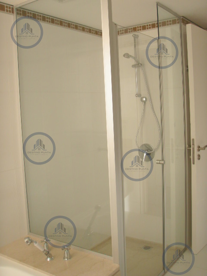 Apartamento ID.50 - Alquiler temporario de departamento esquinero en torre Le Parc, Punta del Este