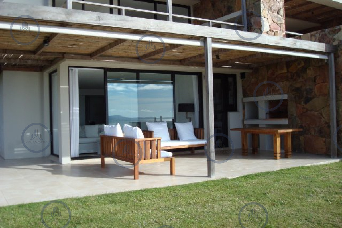 Apartamento ID.42 - Alquiler temporal de amplio departamento de un dormitorio con parrillero de uso exclusivo en complejo de Punta Ballena