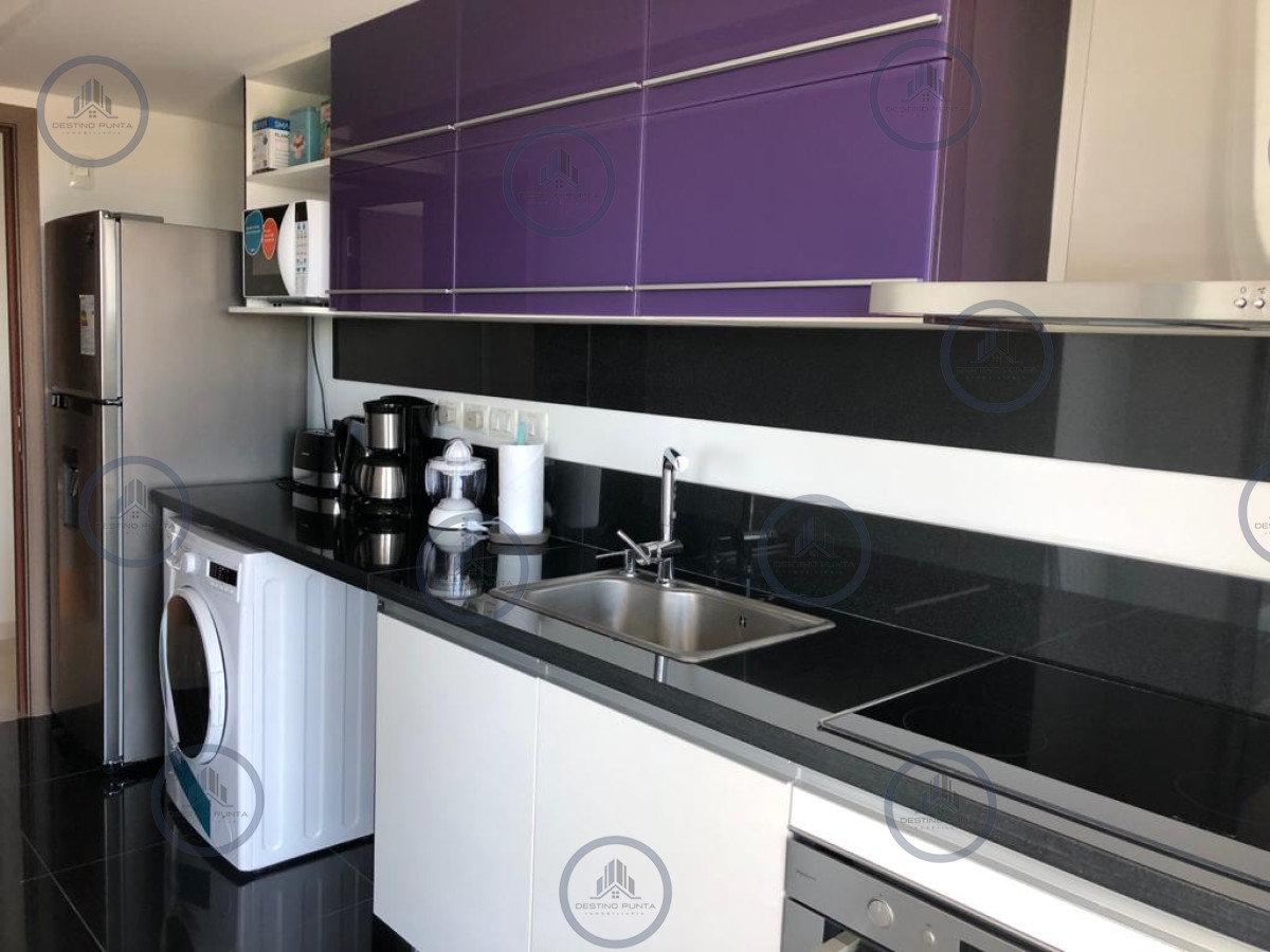 Apartamento ID.164 - Venta y alquiler temporario de apartamento de un dormitorio con parrillero en Playa Brava