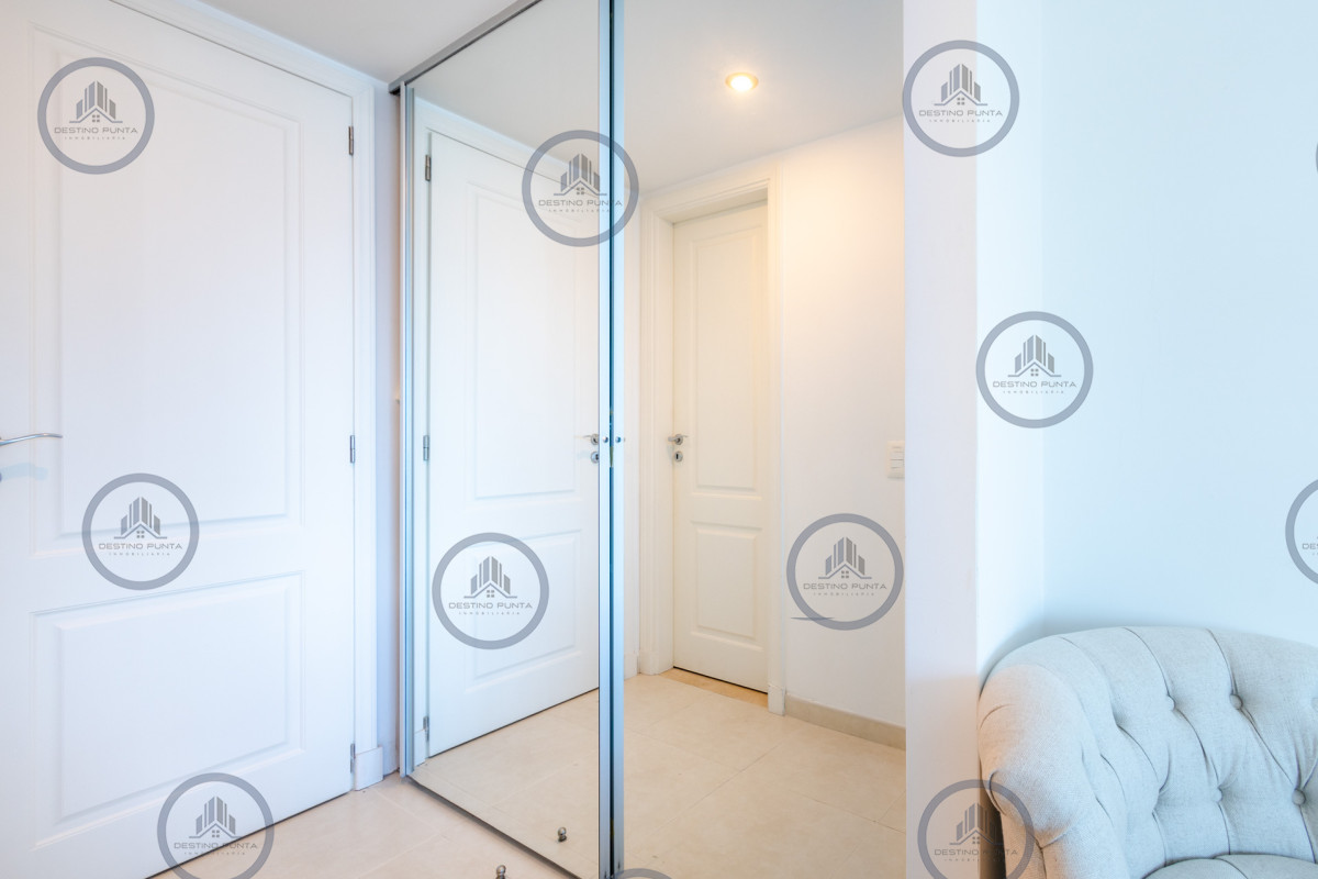 Apartamento ID.364 - Excelente Apartamento de 2 Dormitorios y Parrillero, Playa Mansa Punta del Este