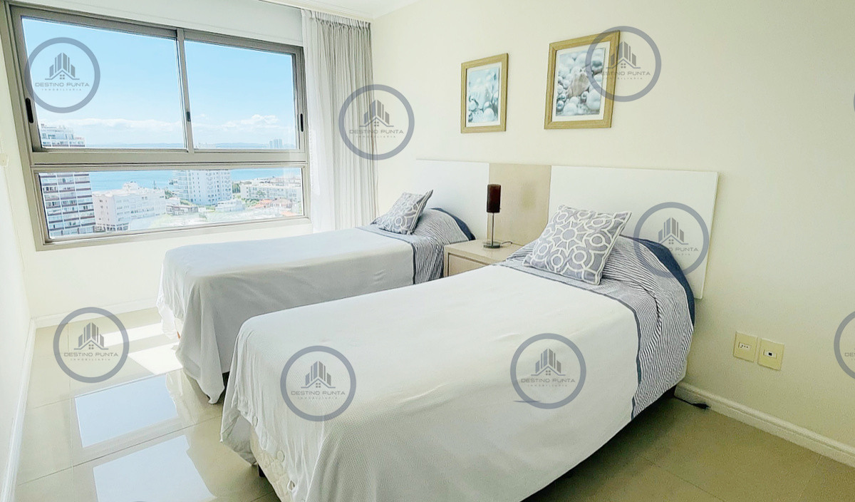 Apartamento ID.457 - Venta y alquiler temporario de apartamento premiun en Torre Imperiale de Playa Brava, Punta del Este