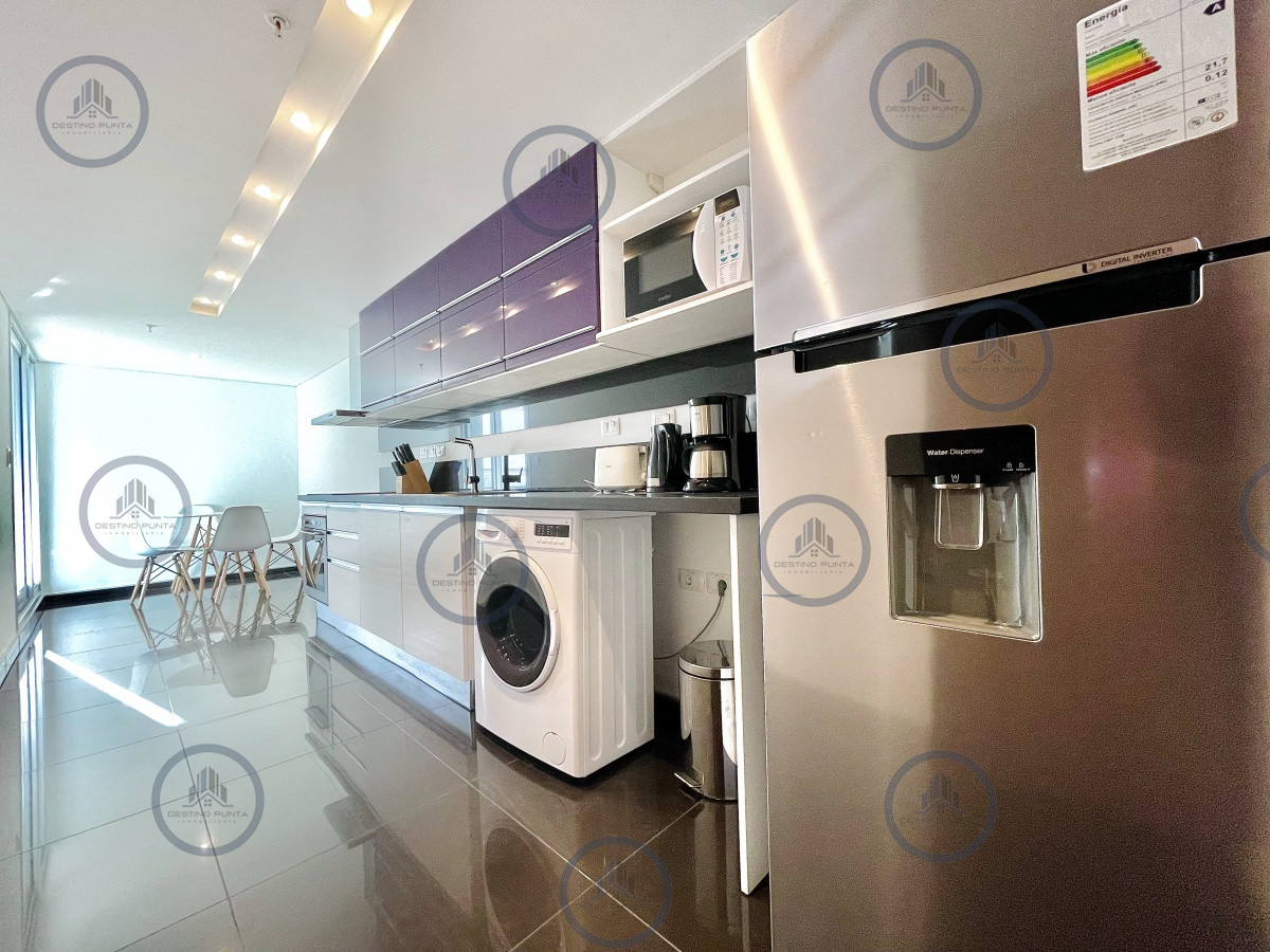 Apartamento ID.801 - Apartamento de 2 Dormitorios y Parrillero con Vista al Mar en Playa Brava, Look Tower