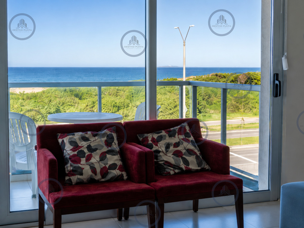 Apartamento ID.3106 - Apartamento de 3 Dormitorios en Primera Línea del Mar, Playa Brava Punta del Este