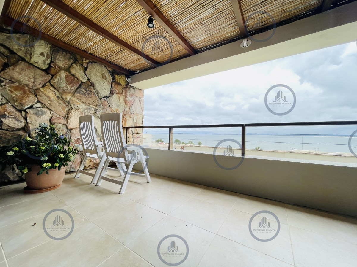 Apartamento ID.583 - Alquiler temporario de apartamento de dos dormitorios con Parrillero de uso exclusivo en complejo privado de Punta Ballena
