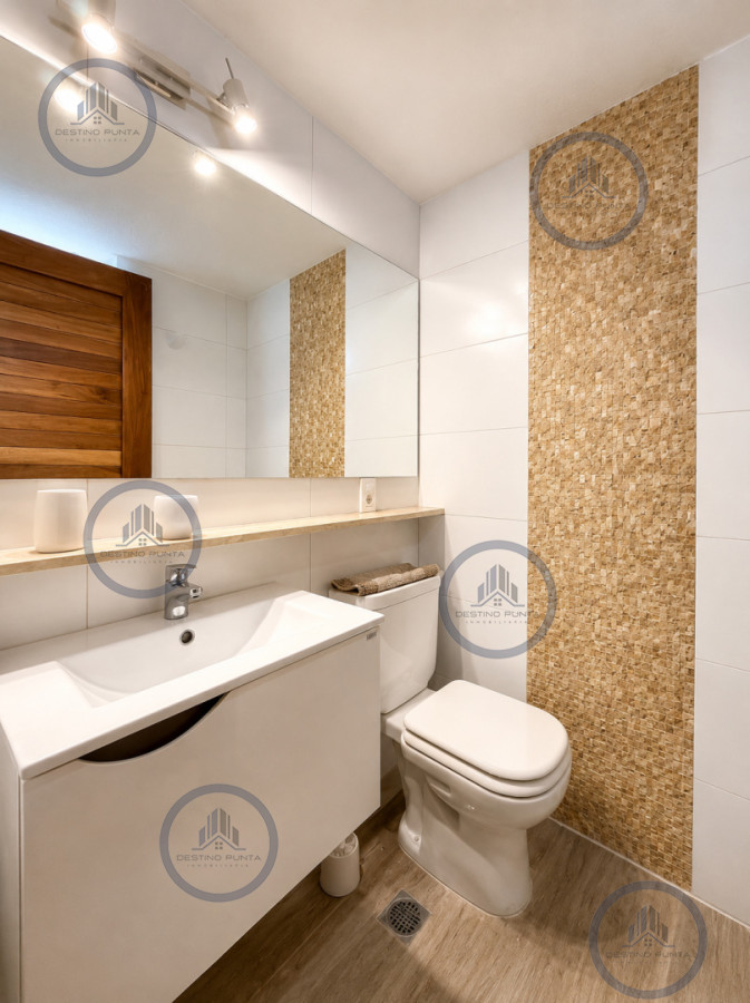Apartamento ID.3115 - Oportunidad en Venta! Apartamento con alma de casa, 3 Dormitorios, Parrillero y Estufa, en zona Península Punta del Este