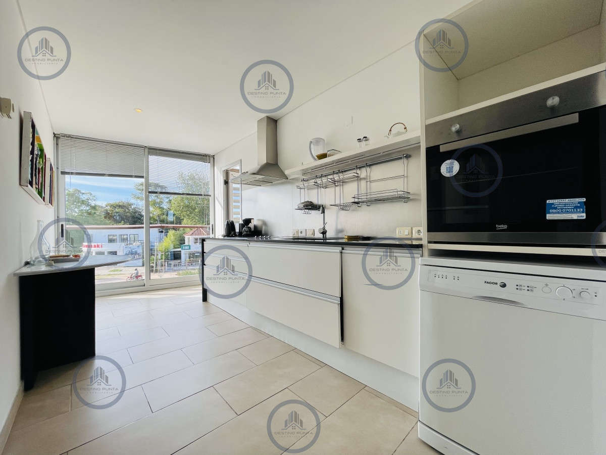 Apartamento ID.1925 - Venta de Moderno Apartamento de 3 Dormitorios Frente al Mar en La Barra