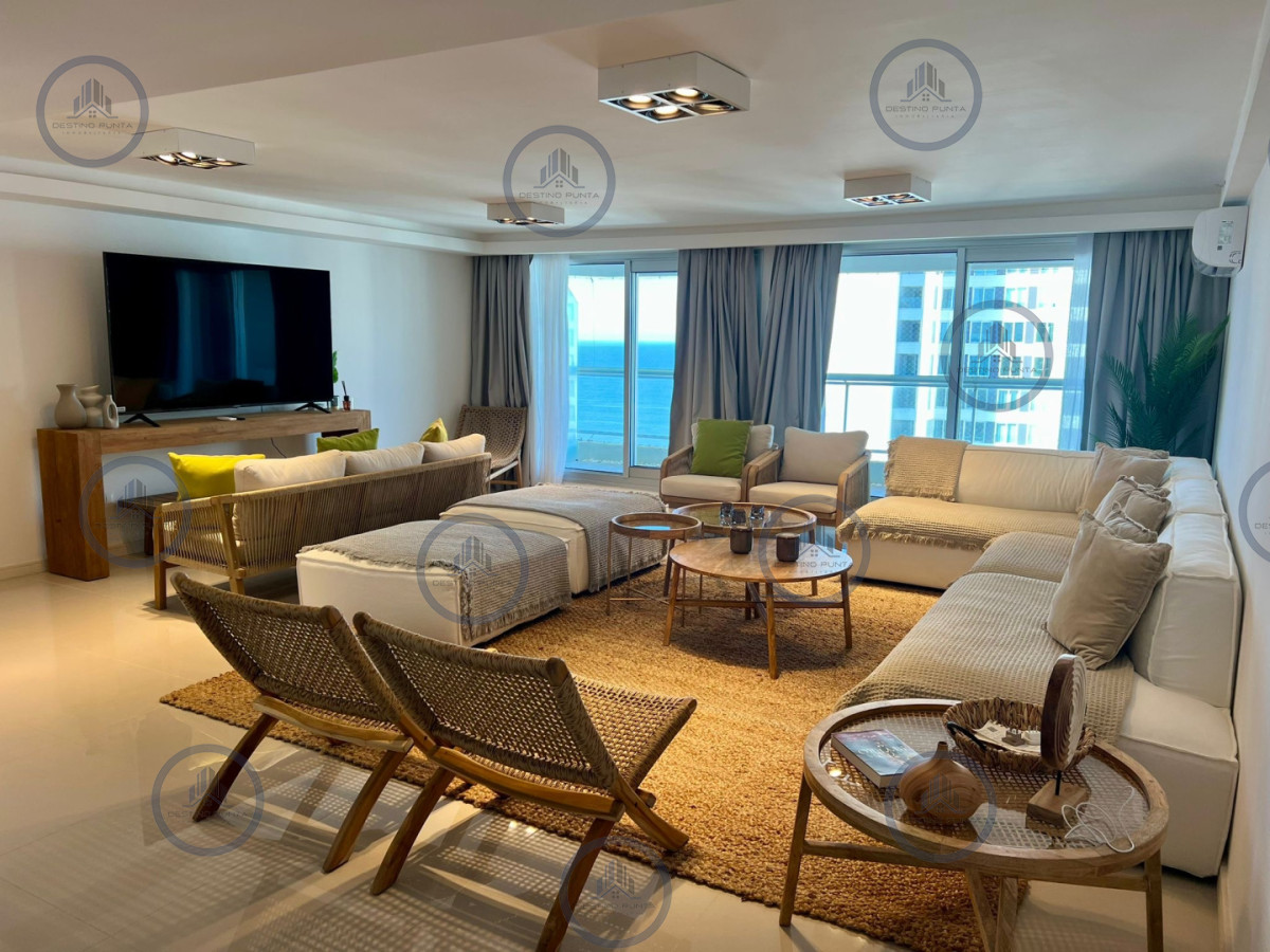 Apartamento ID.170 - Penthouse dúplex de 4 suites con azotea, parrillero y más de 500 m² de lujo contemporáneo