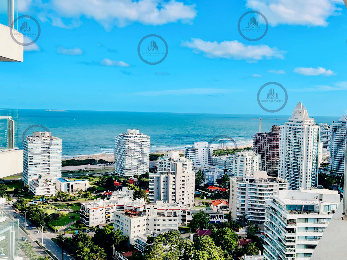 Apartamento ID.2518 -  Exclusivo Penthouse de 3 Dormitorios con Vistas panorámicas a Playa Brava, en Venta