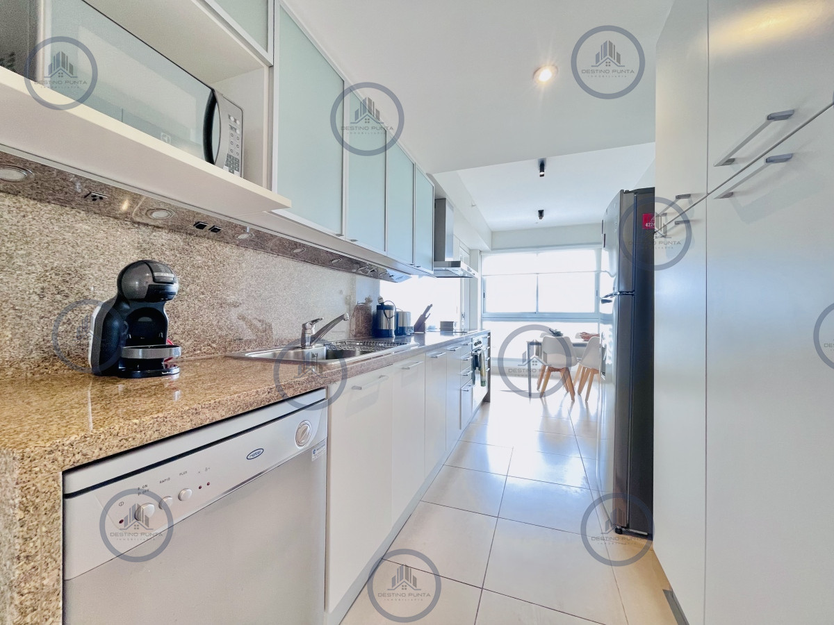 Apartamento ID.52 - Moderno Apartamento de 2 Dormitorios en Le Parc, Playa Brava. Punta del Este 