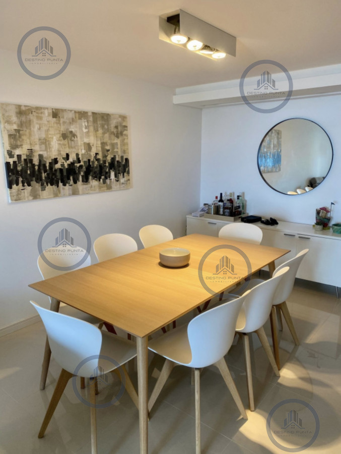 Apartamento ID.2896 - Alquiler temporal apartamento de 3 amplios dormitorios más dependencia con parrillero propio Playa Brava