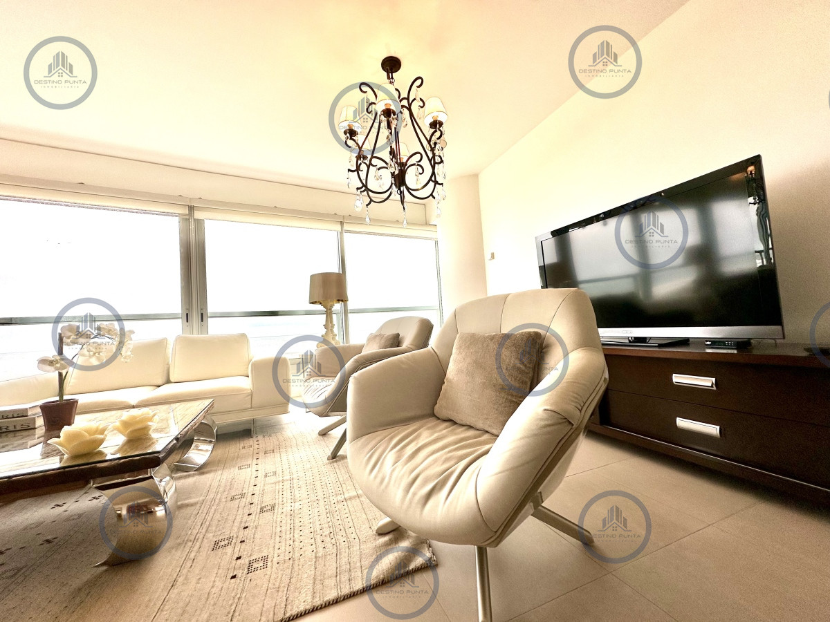 Apartamento ID.272 - Oportunidad en Venta Maravilloso departamento esquinero en Torre Le Parc, Playa Brava, Punta del Este