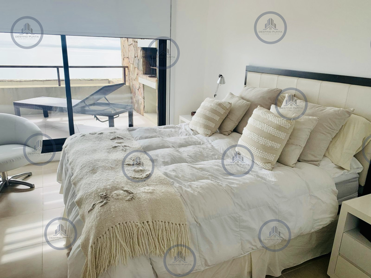 Apartamento ID.1143 - Alquiler temporario de apartamento de dos dormitorios con dos baños en suite, punta ballena 