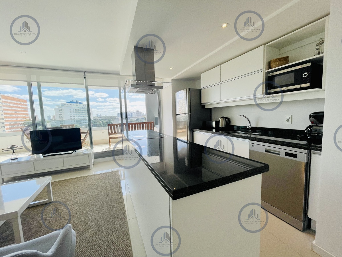 Apartamento ID.881 - Apartamento de 2 Dormitorios en Venta a metros de playa Brava, Punta del Este