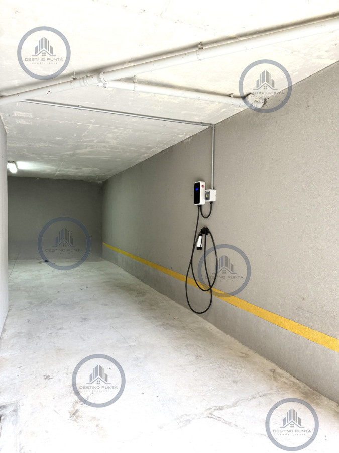 Apartamento ID.3111 - Venta de hermoso departamento de 2 dormitorios más parrillero en Punta Ballena 