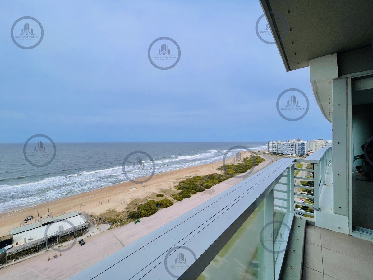 Apartamento ID.52 - Moderno Apartamento de 2 Dormitorios en Le Parc, Playa Brava. Punta del Este 
