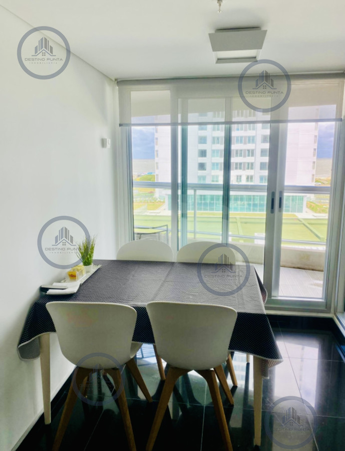 Apartamento ID.2896 - Alquiler temporal apartamento de 3 amplios dormitorios más dependencia con parrillero propio Playa Brava