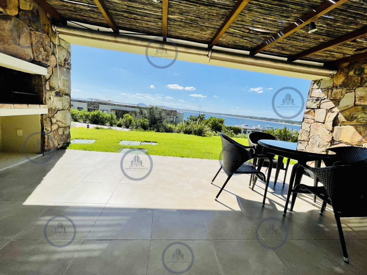 Apartamento ID.506 - Venta y alquiler temporario de apartamento de un dormitorio con parrillero en exclusivo complejo de Punta Ballena