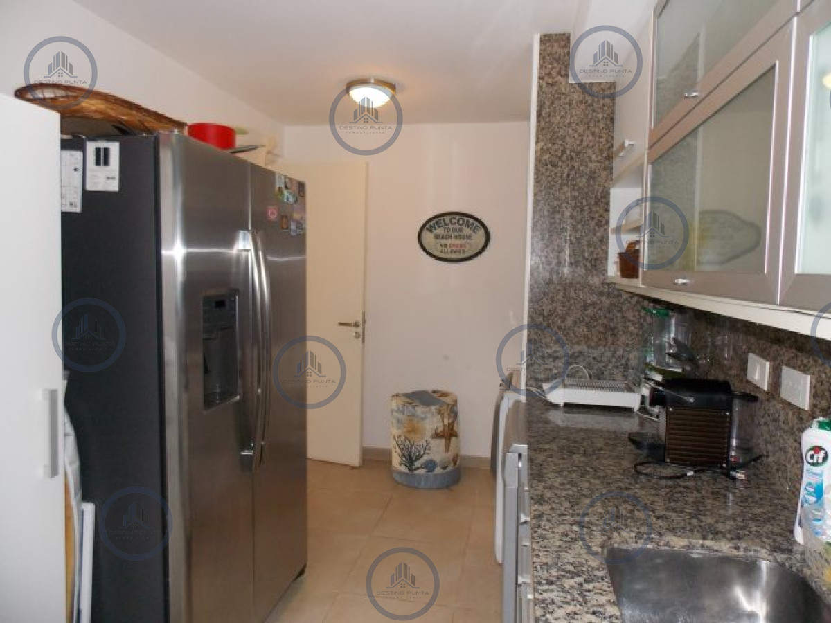 Apartamento ID.32 - Alquiler temporario de departamento esquinero de dos dormitorios mas dependencia de servicio, Punta Ballena