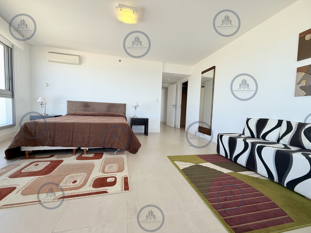 Apartamento ID.219 - Alquiler temporario de apartamento esquinero piso alto en Torre Le Parc, Playa Brava