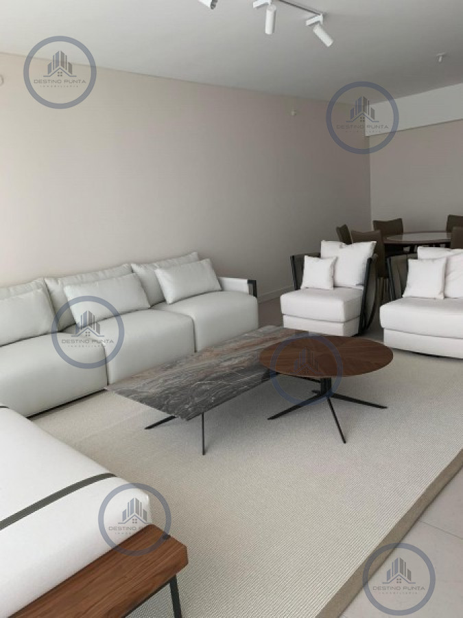 Apartamento ID.1651 - Alquiler temporario de apartamento Premiun central de tres dormitorios Le Parc III sobre Playa Brava