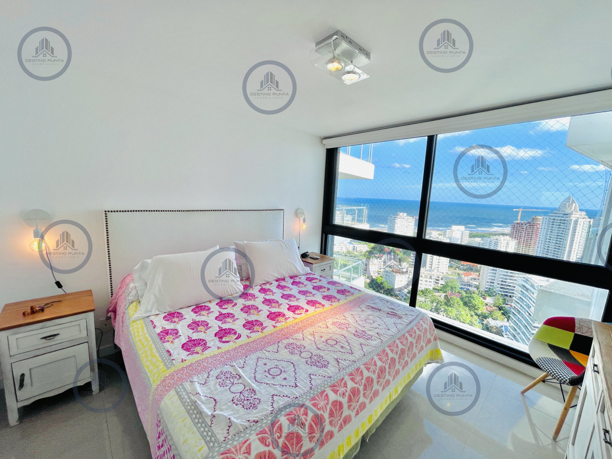 Apartamento ID.2518 -  Exclusivo Penthouse de 3 Dormitorios con Vistas panorámicas a Playa Brava, en Venta