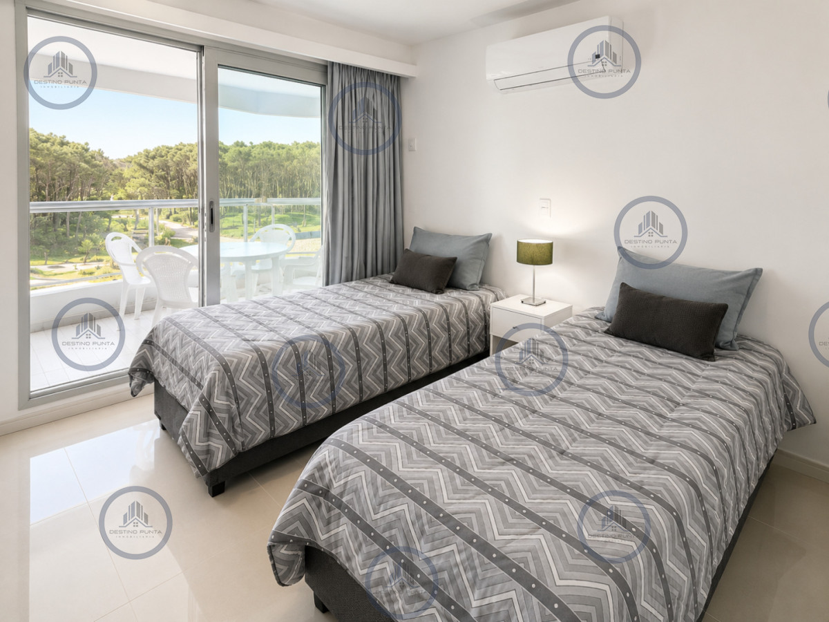 Apartamento ID.3254 - Apartamento de 2 Dormitorios con Dependencia y Parrillero Propio en Playa Brava