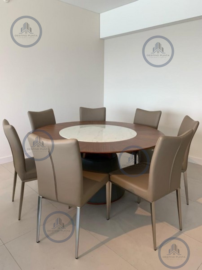 Apartamento ID.1651 - Alquiler temporario de apartamento Premiun central de tres dormitorios Le Parc III sobre Playa Brava