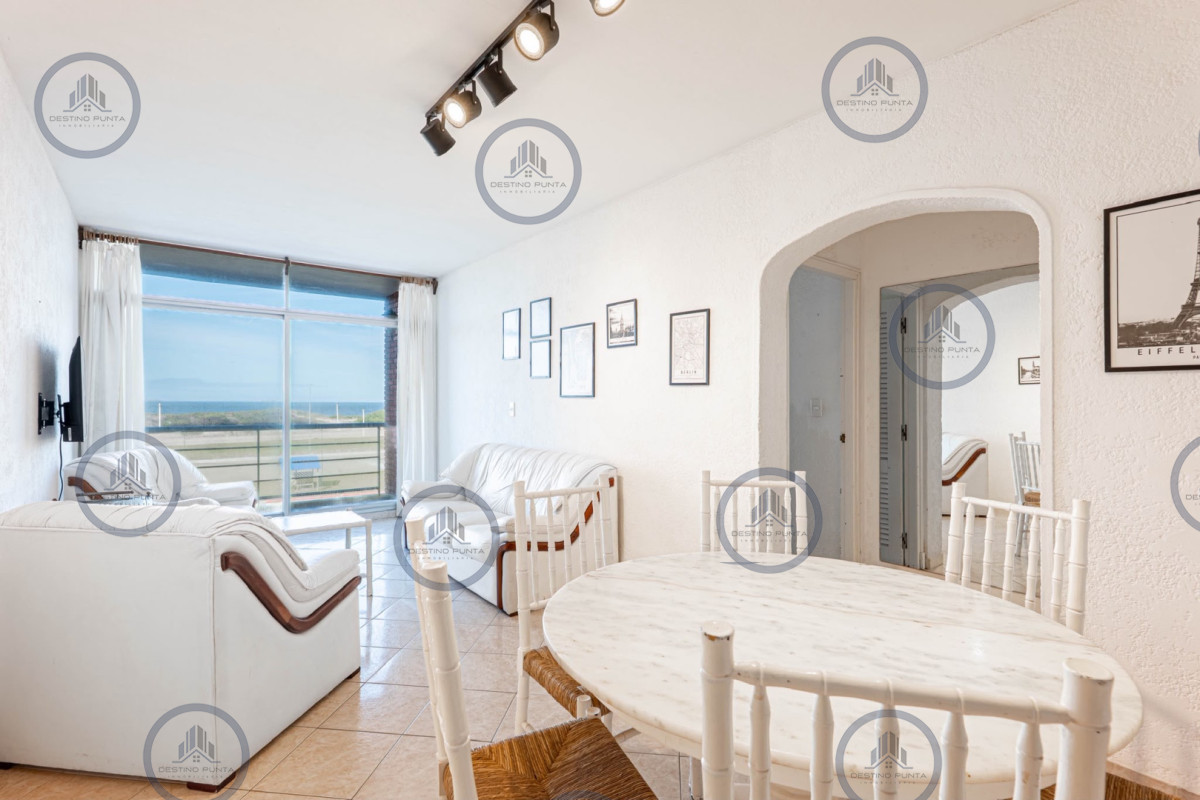 Apartamento ID.3194 - Exclusivo apartamento de 2 dormitorios y 2 baños frente al mar en Playa Brava