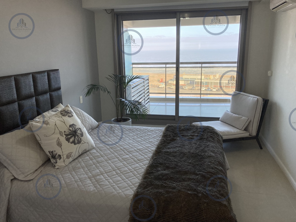 Apartamento ID.456 - Venta y alquiler temporario de apartamento de tres dormitorios en torre Premiun de playa Brava, Punta del Este