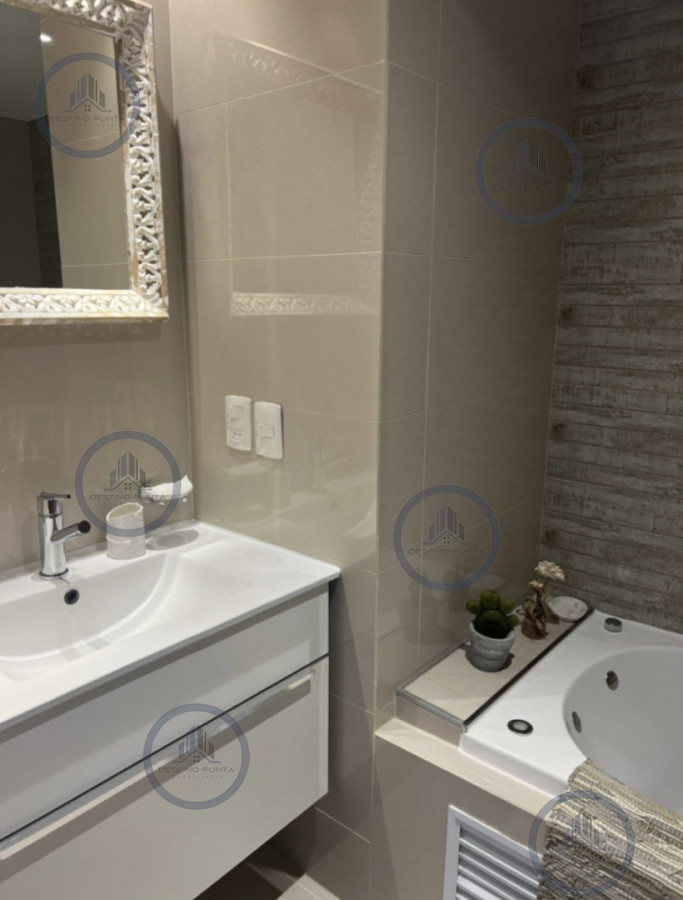 Apartamento ID.134 - Apartamento en venta y alquiler de 1 dormitorio con parrillero en Playa Brava, torre moderna