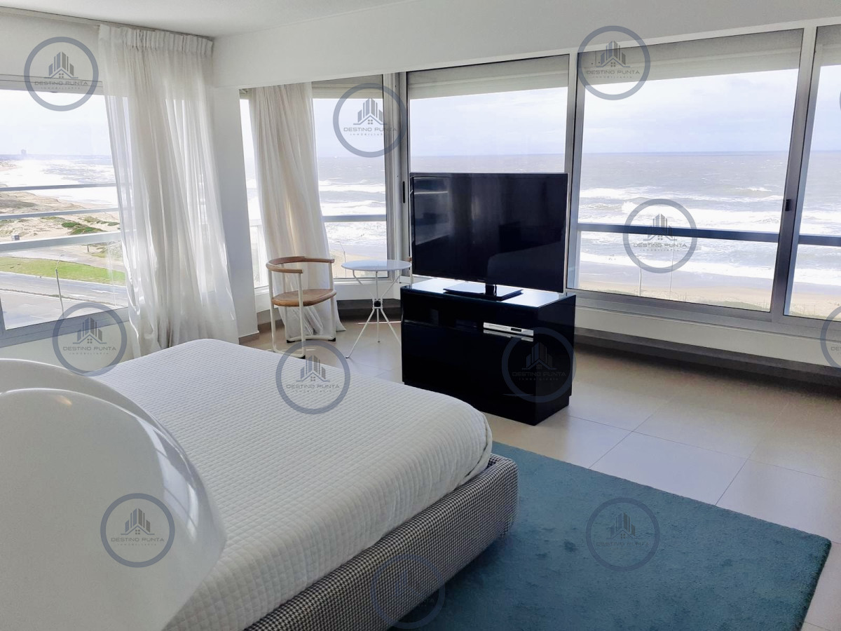 Apartamento ID.1173 - Espectacular Apartamento de 3 Dormitorios Frente al Mar, Playa Brava
