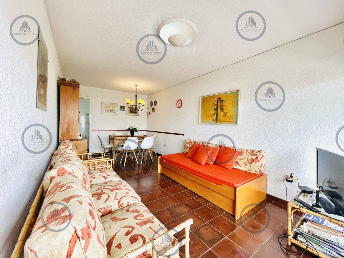 Apartamento ID.788 - Apartamento de 2 Dormitorios en Aidy Grill a Pocos Metros de Playa Brava - Venta