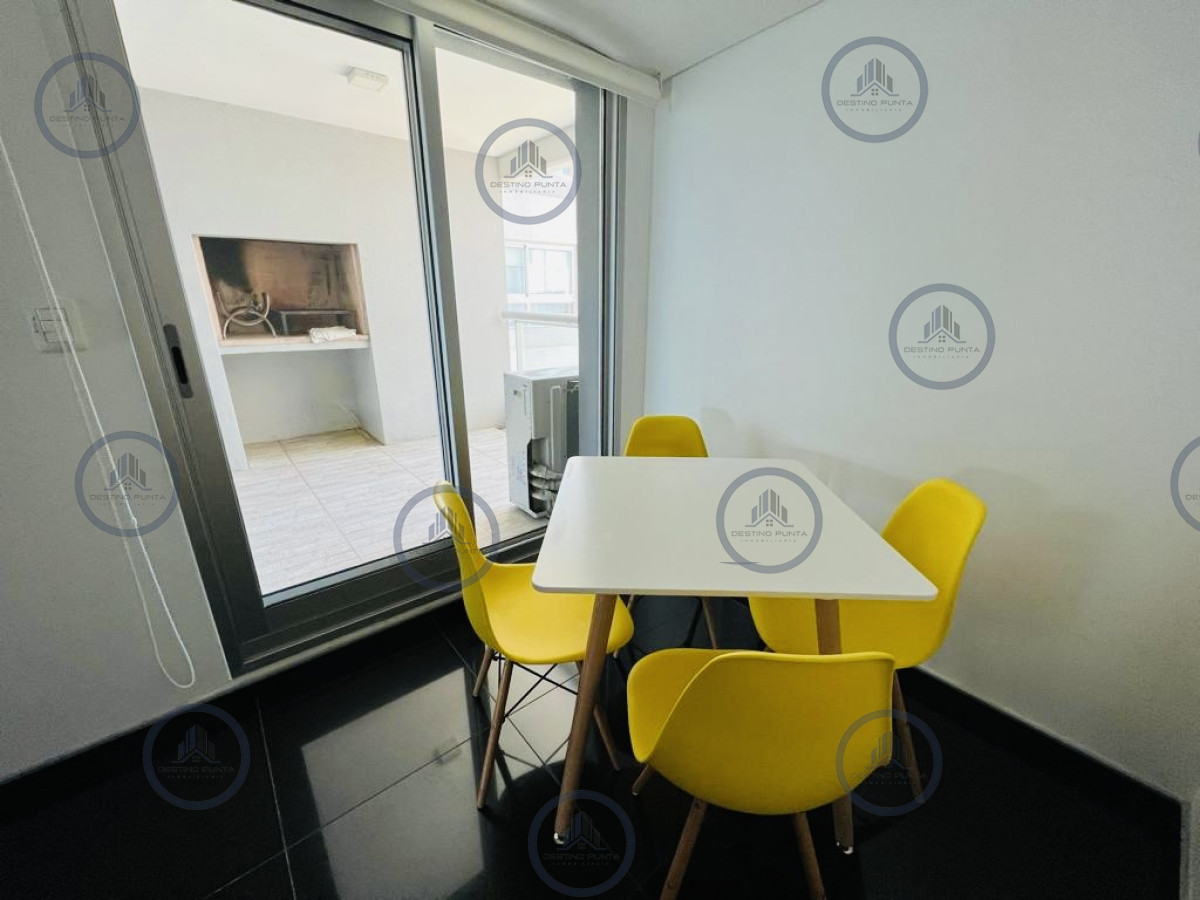 Apartamento ID.1765 - Alquiler temporario de Apartamento de 2 Dormitorios con Parrillero en torre Premium, Playa Brava