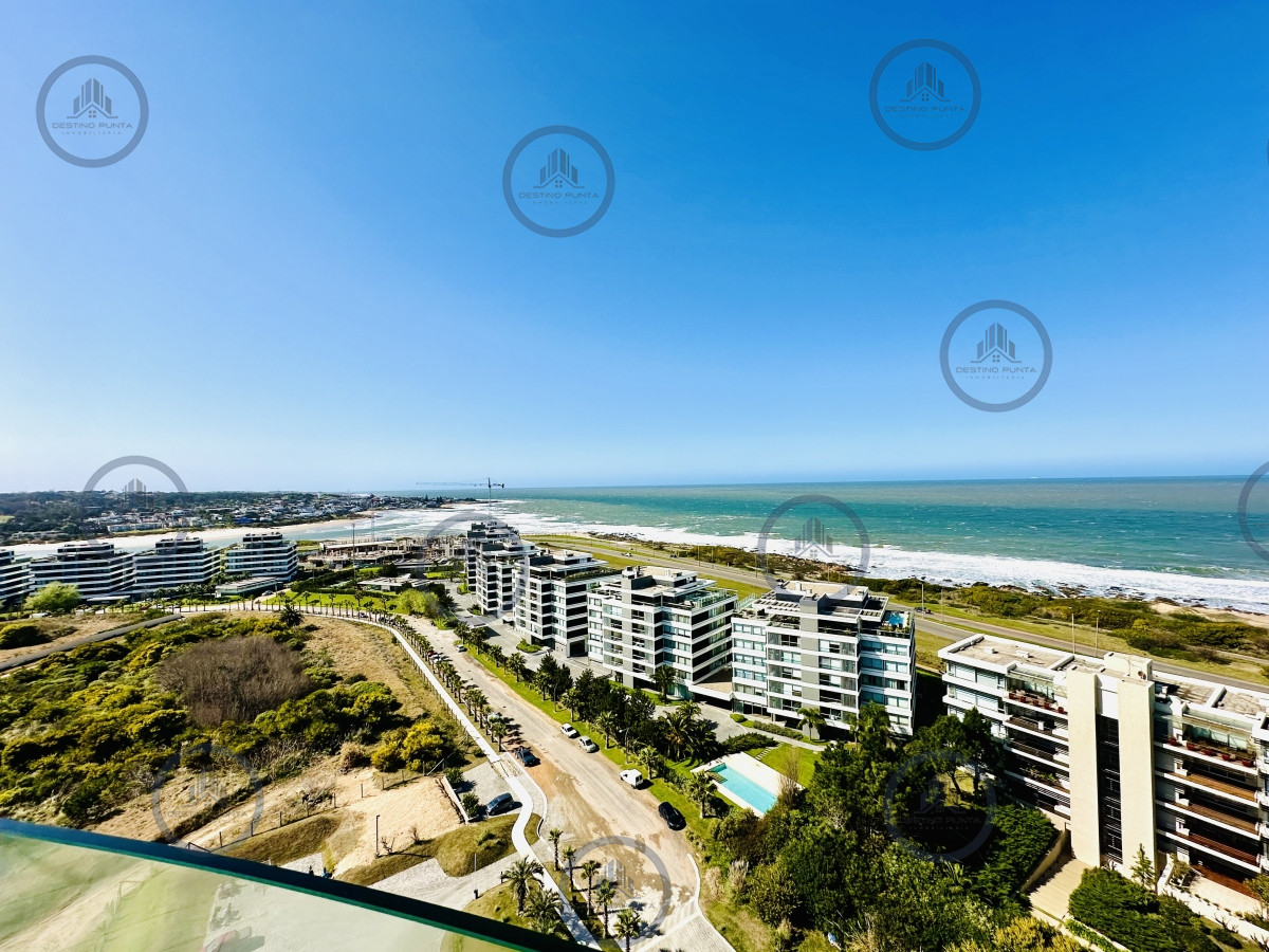 Apartamento ID.677 - Venta y alquiler de apartamento de tres dormitorios con tres suites moderno a estrenar, playa Brava