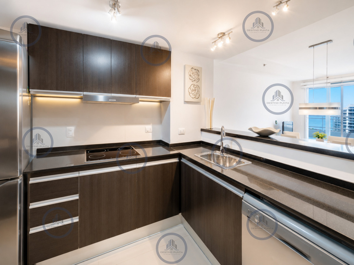Apartamento ID.327 - Apartamento de 2 Dormitorios y Medio en Forest Tower - Punta del Este