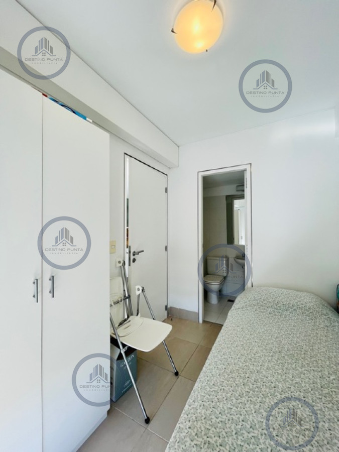 Apartamento ID.46 - Venta de apartamento premiun de tres dormitorios más dependencia en torre de categoría sobre playa Brava, Punta del Este
