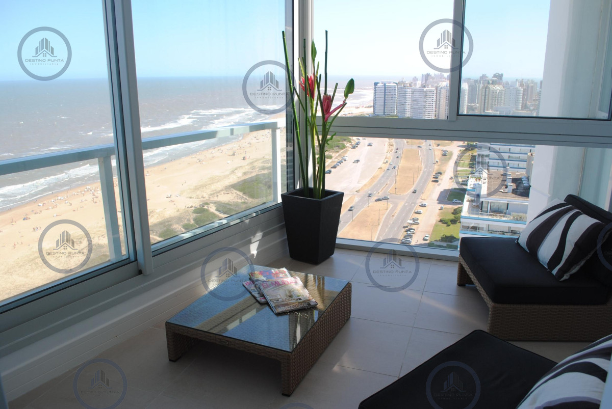 Apartamento ID.219 - Alquiler temporario de apartamento esquinero piso alto en Torre Le Parc, Playa Brava