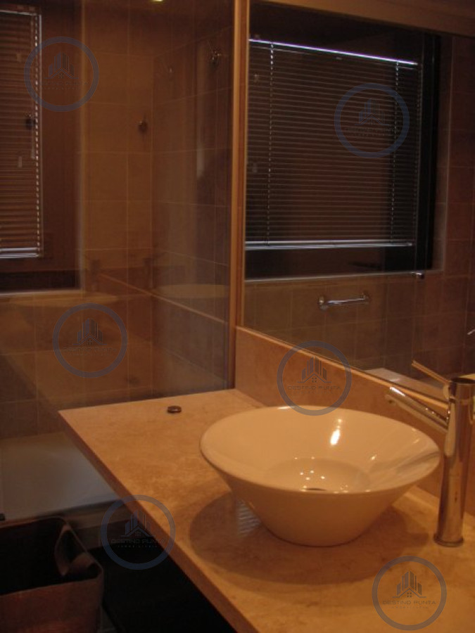 Apartamento ID.31 - Alquiler temporario de apartamento de tres dormitorios más dependencia de servicio, Punta Ballena