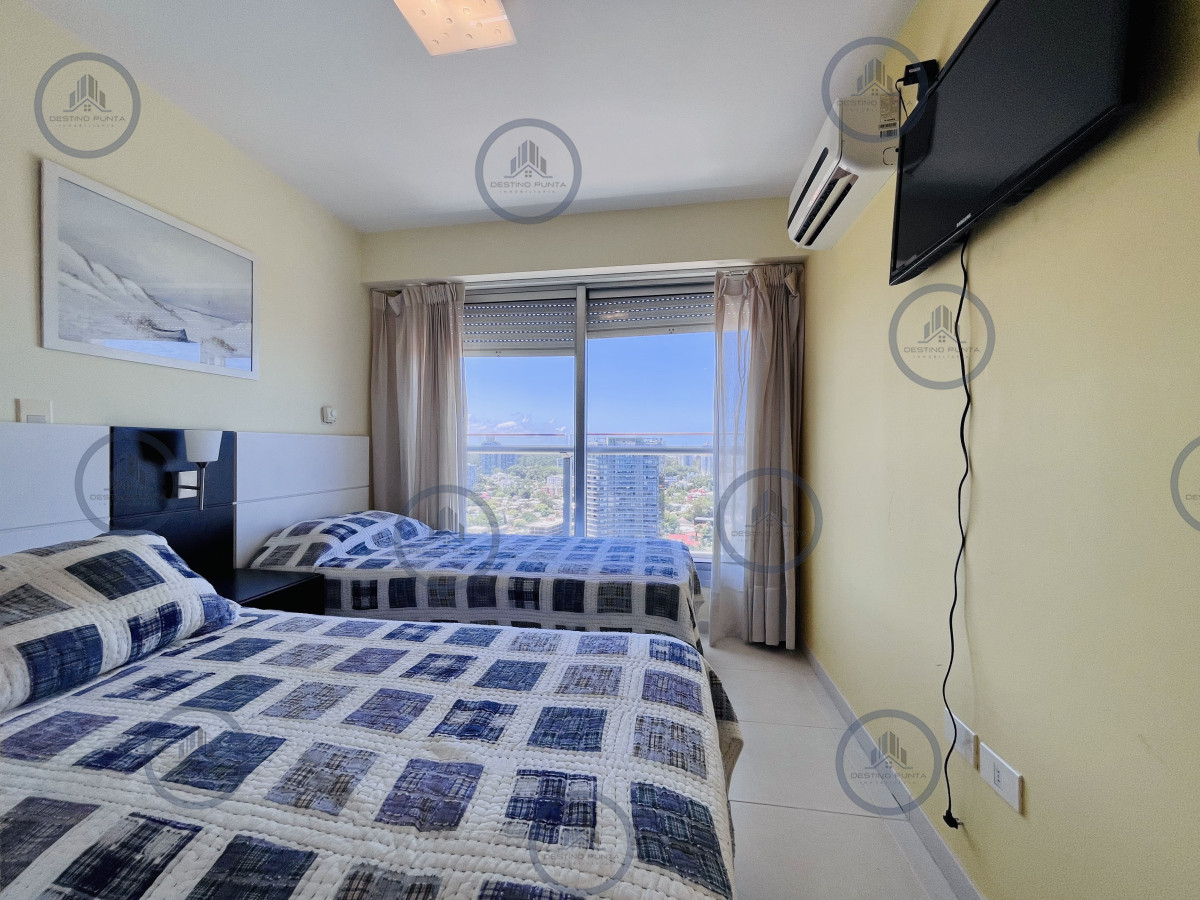 Apartamento ID.216 - Excelente Apartamento de 2 Dormitorios con Vista al Mar, Playa Mansa