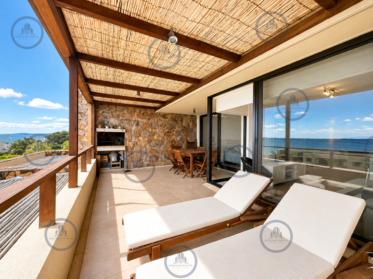 Apartamento ID.3095 - Venta de apartamento de 2 dormitorios con parrillero propio y vista al mar, Punta Ballena