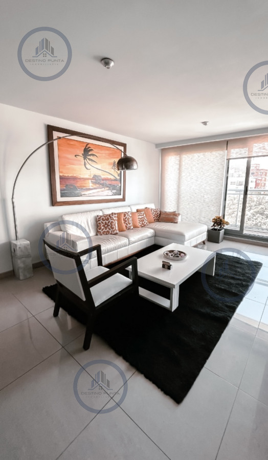 Apartamento ID.2314 - Apartamento de 2 dormitorios con 2 baños en alquiler por temporada torre moderna de Punta del este 