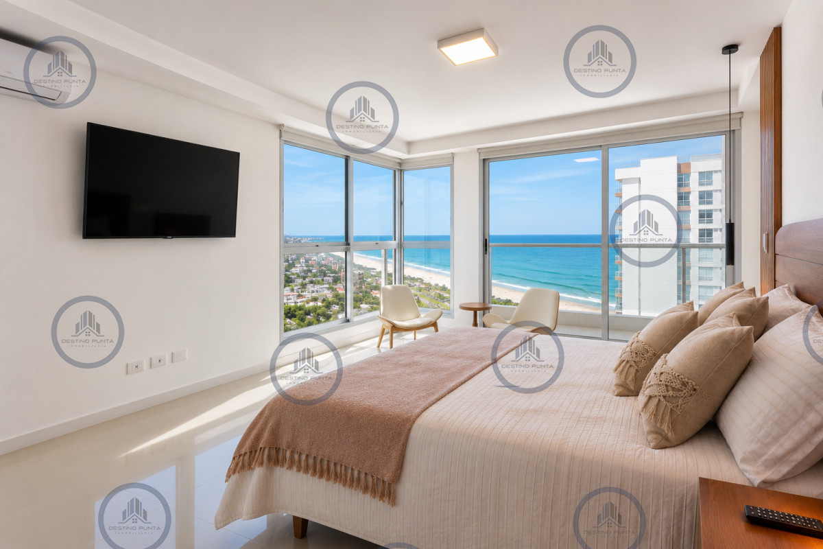 Apartamento ID.150 - Espectacular Penthouse Duplex con 4 Dormitorios + Dependencia y Terraza con Parrillero, en torre premium de Playa Brava, Punta del Este