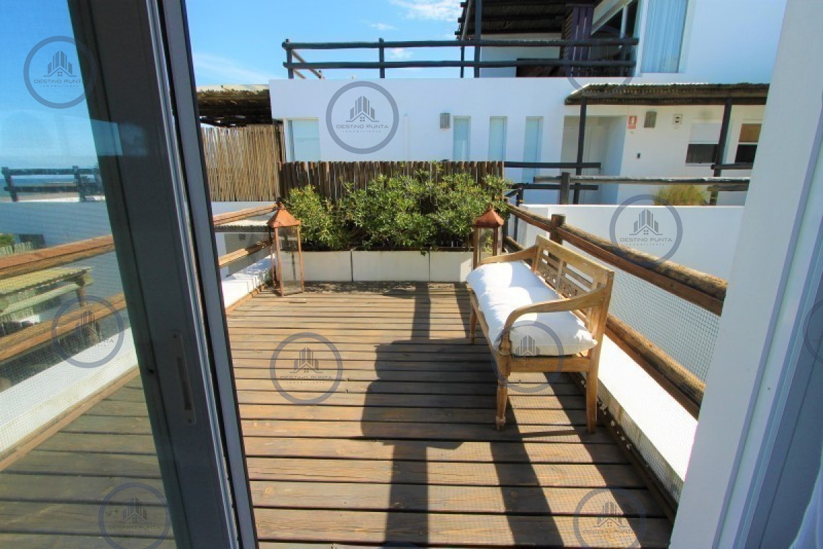 Apartamento ID.1935 - Apartamento con Estufa y Parrillero de 3 Dormitorios en La Barra, Venta y Alquiler
